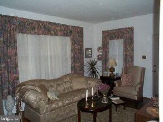 19 East Center Street Lititz, PA 17543 - Photo 2 of 5