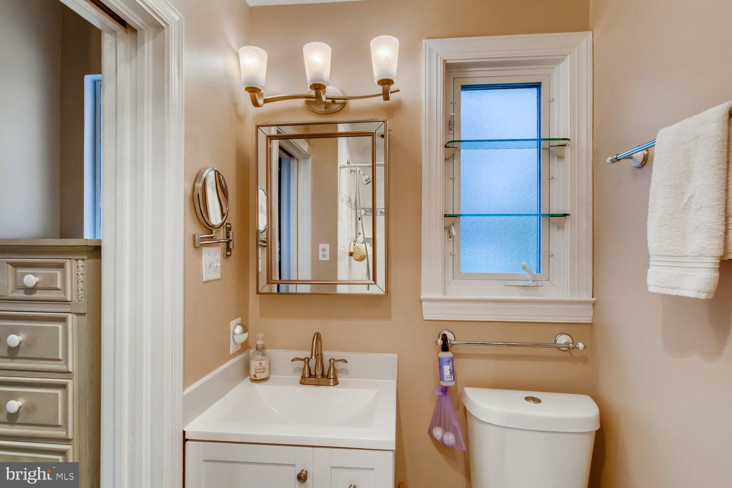 4904 Woodside Road Baltimore, MD 21229 - Photo 18 of 36