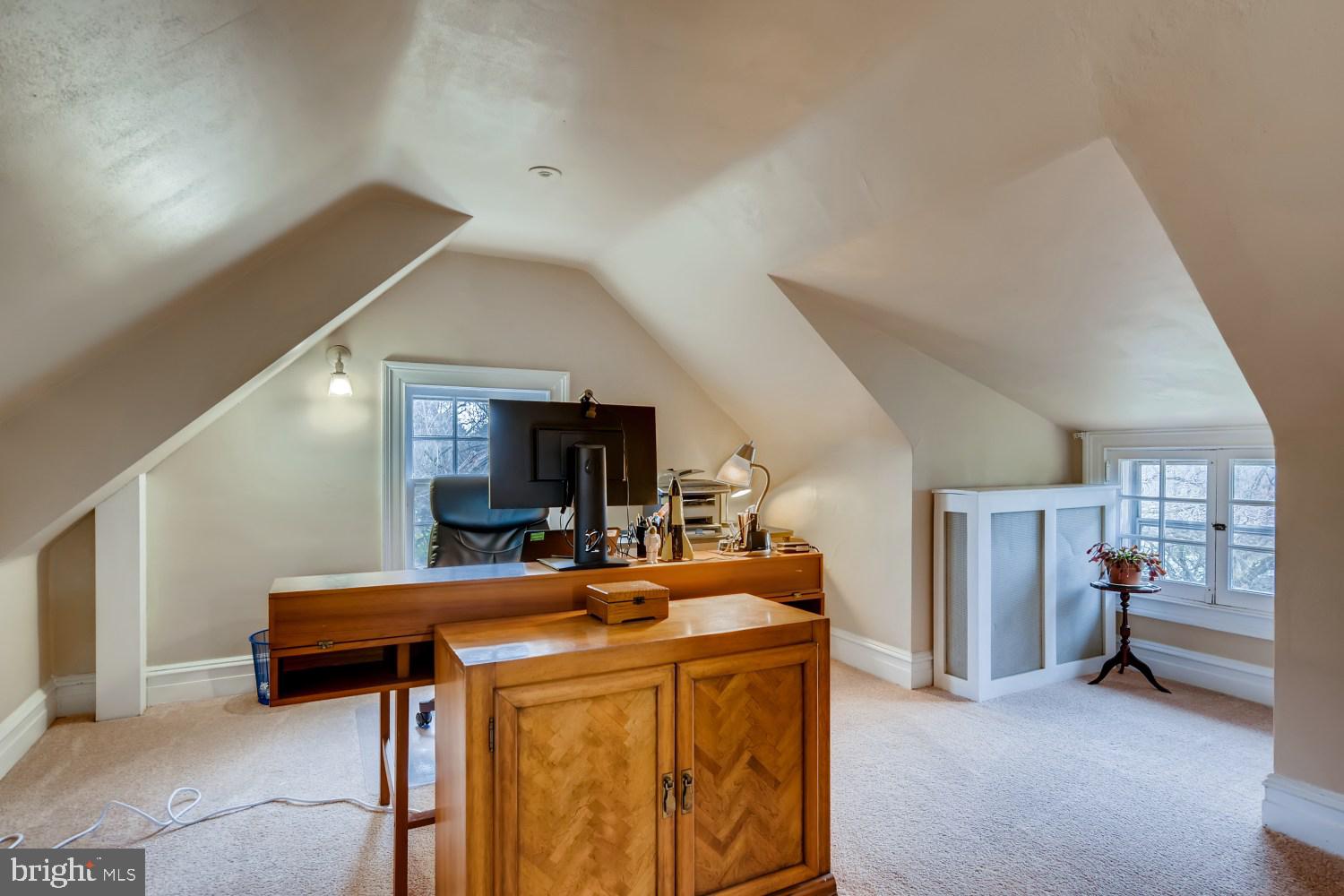 4904 Woodside Road Baltimore, MD 21229 - Photo 28 of 36