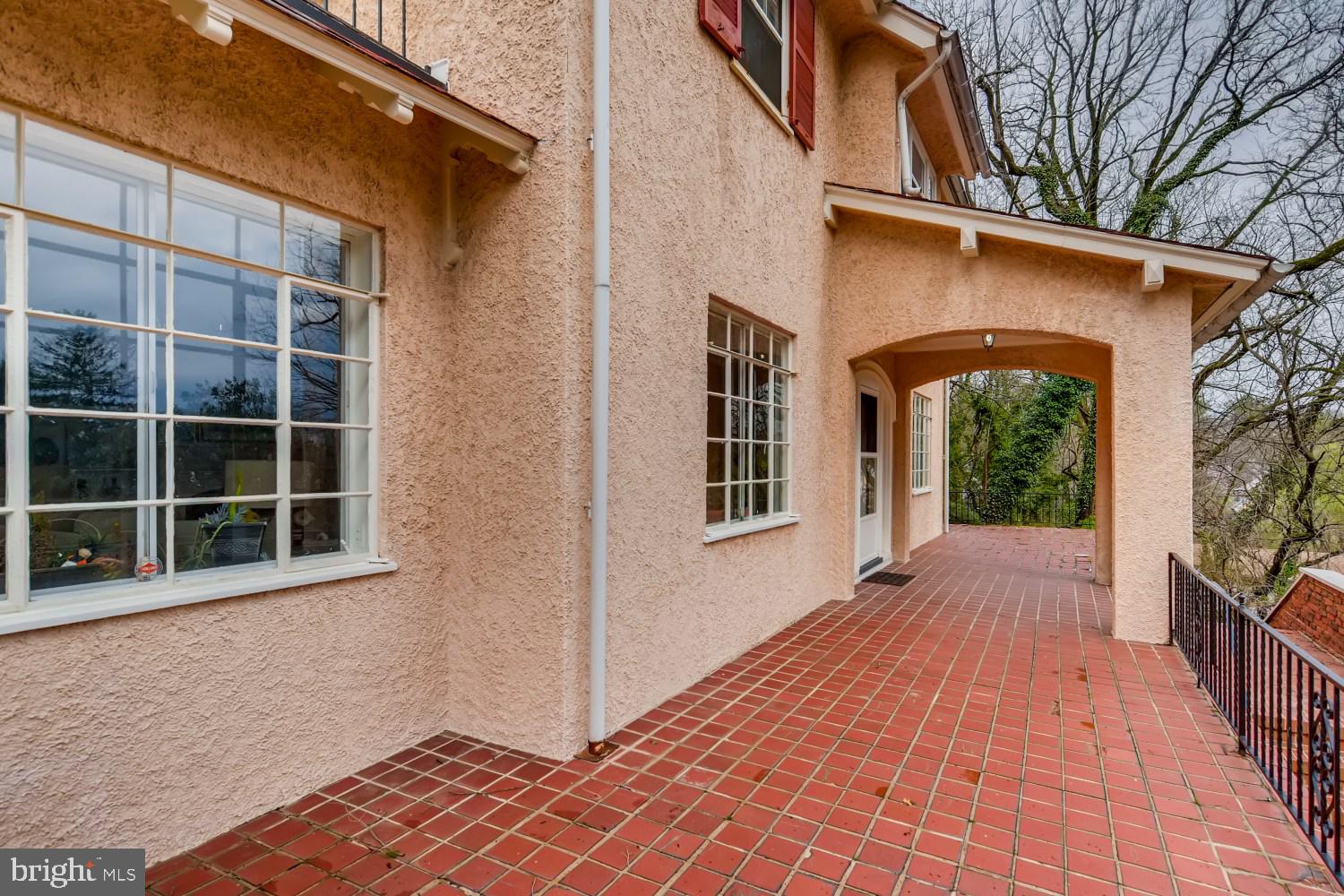 4904 Woodside Road Baltimore, MD 21229 - Photo 32 of 36