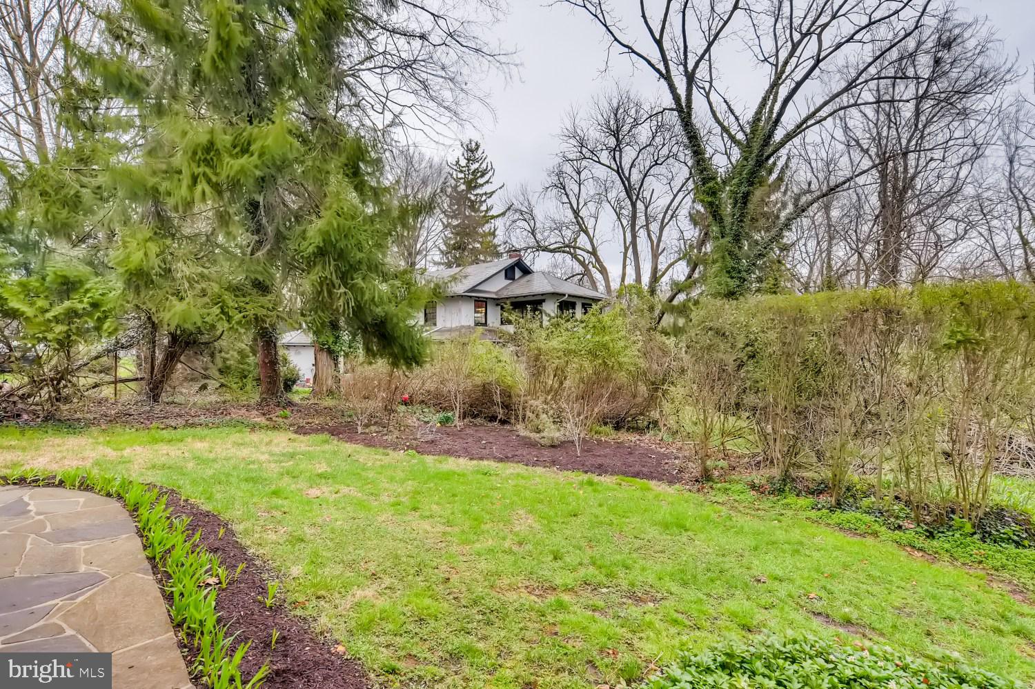 4904 Woodside Road Baltimore, MD 21229 - Photo 35 of 36