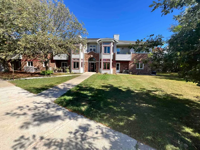 $265,000 | 2127 Luann Lane, Unit 3, Madison, WI 53713