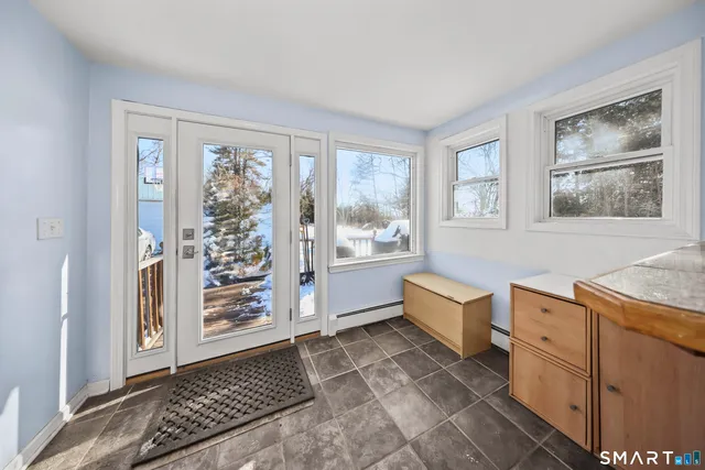 $360,000 | 790 Wintergreen Avenue, Hamden, CT 06514