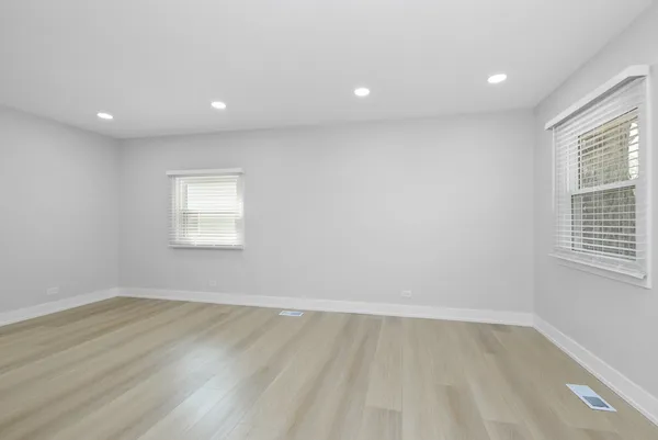 $3,150 | 7800 West Kingston Drive, Frankfort, IL 60423