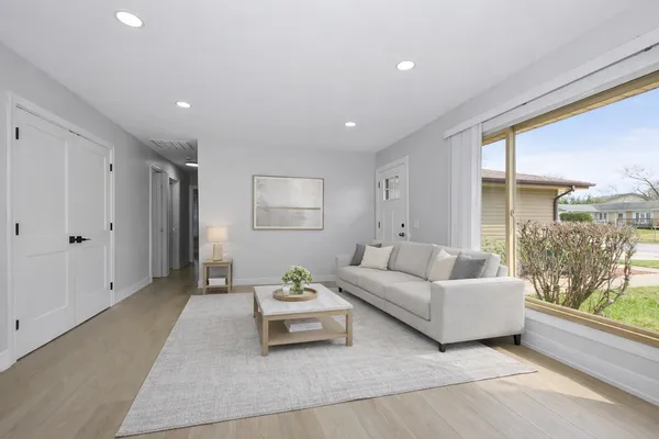 $3,150 | 7800 West Kingston Drive, Frankfort, IL 60423