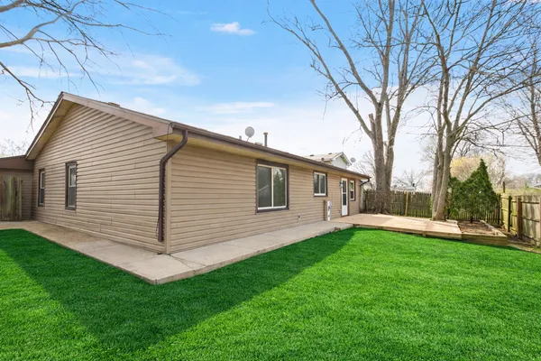 $3,150 | 7800 West Kingston Drive, Frankfort, IL 60423