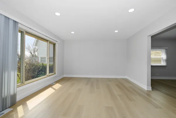 $3,150 | 7800 West Kingston Drive, Frankfort, IL 60423