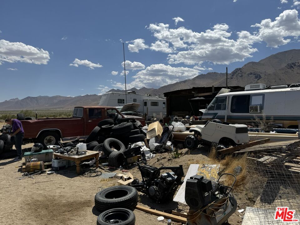 401 Sterling Road Inyokern, CA 93527 - Photo 35 of 37 a view of a garage with cars