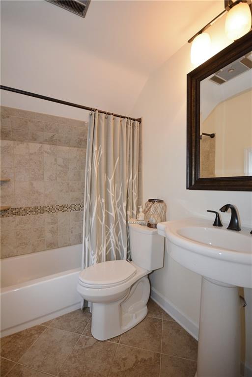 5324 Baptist Road Whitehall, PA 15236 - Photo 14 of 25 Gallery Image 14
