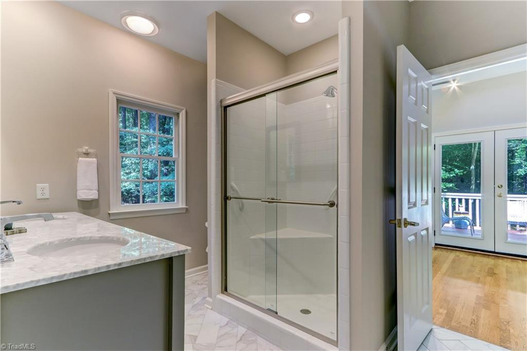 4201 Rockingham Road South Greensboro, NC 27407 - Photo 14 of 30 Master Bath
