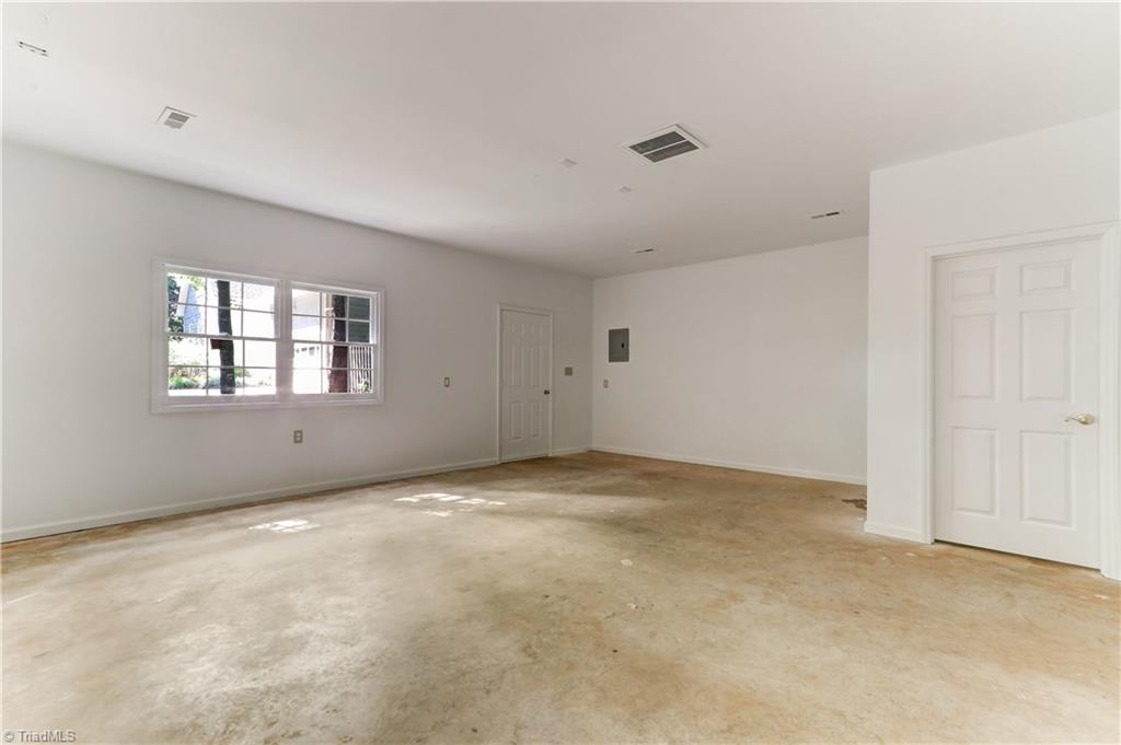 4201 Rockingham Road South Greensboro, NC 27407 - Photo 29 of 30 Workshop