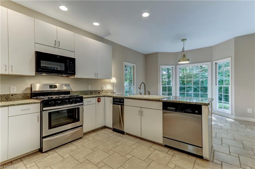 4201 Rockingham Road South Greensboro, NC 27407 - Photo 7 of 30 Kitchen