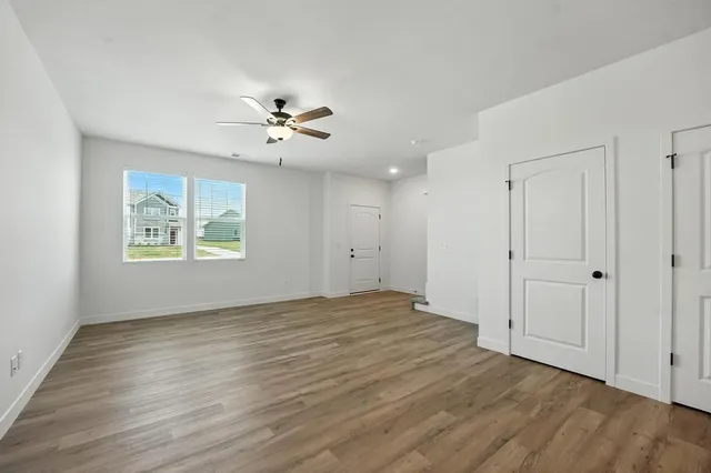 $275,706 | 27307 Acacia Drive, Lee's Summit, MO 64086