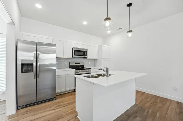 $275,706 | 27307 Acacia Drive, Lee's Summit, MO 64086