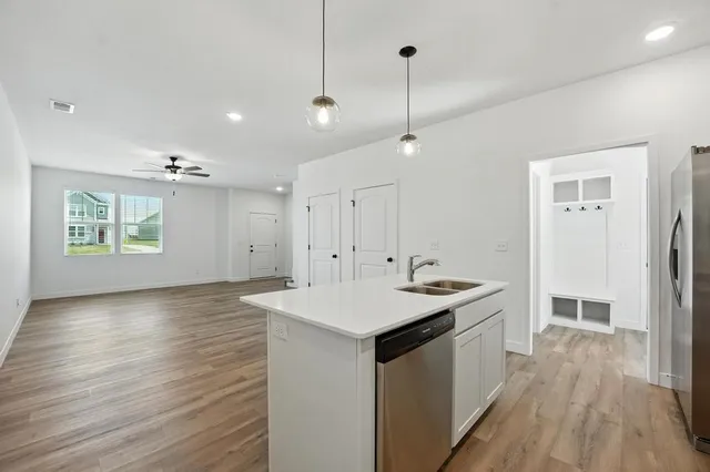 $275,706 | 27307 Acacia Drive, Lee's Summit, MO 64086