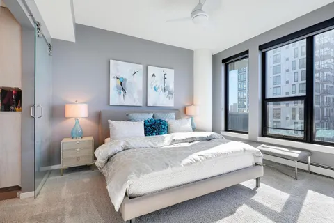 $545,000 | 740 Portland Avenue, Unit 907, Minneapolis, MN 55415