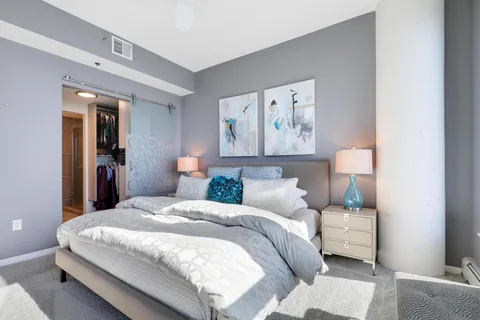 $545,000 | 740 Portland Avenue, Unit 907, Minneapolis, MN 55415