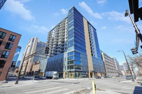 $545,000 | 740 Portland Avenue, Unit 907, Minneapolis, MN 55415