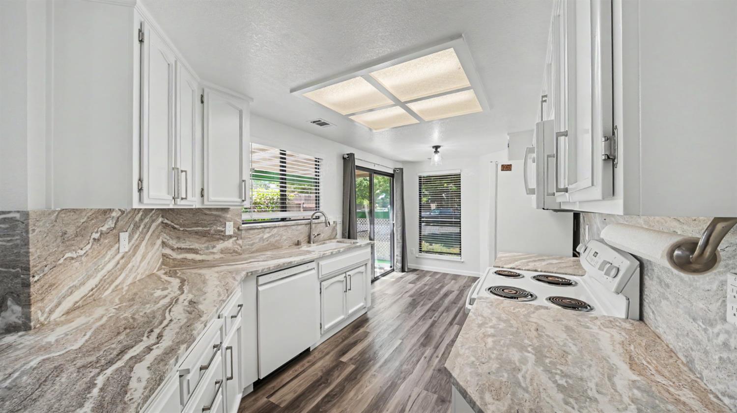2504 Spring Water Drive Modesto, CA 95355 - Photo 12 of 31