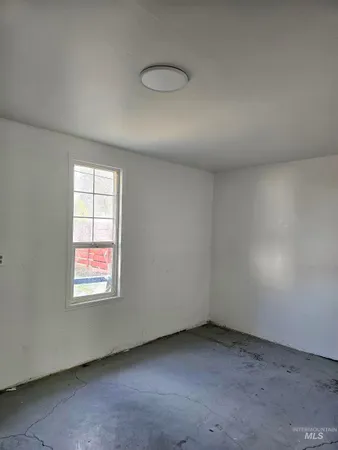 $325,000 | 810 South D Street, Rupert, ID 83350