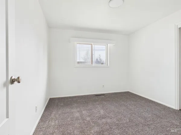 $325,000 | 810 South D Street, Rupert, ID 83350