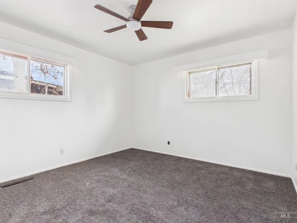 $325,000 | 810 South D Street, Rupert, ID 83350