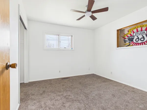 $325,000 | 810 South D Street, Rupert, ID 83350