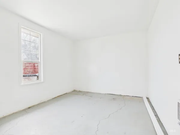 $325,000 | 810 South D Street, Rupert, ID 83350