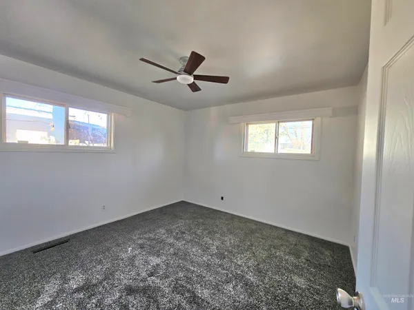 $325,000 | 810 South D Street, Rupert, ID 83350