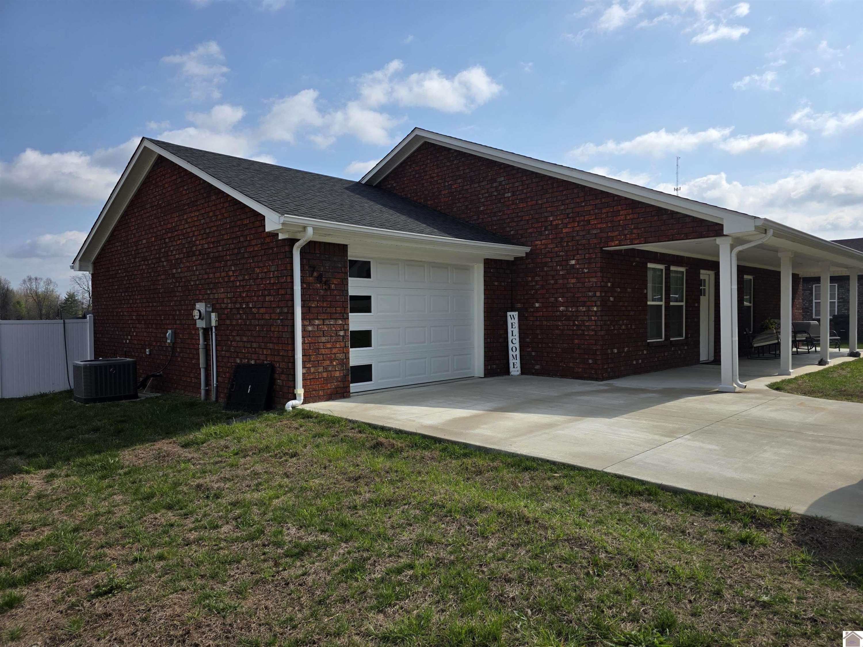 745 Elmdale Road Paducah, KY 42003 - Photo 2 of 17 Photo 2