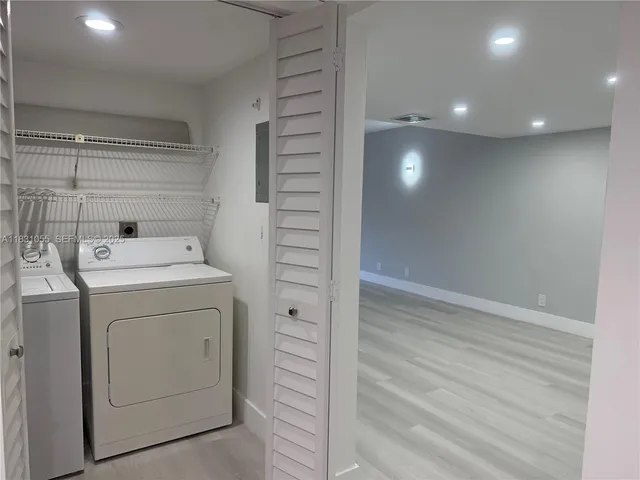 $2,700 | 16251 Golf Club Road, Unit 204, Weston, FL 33326