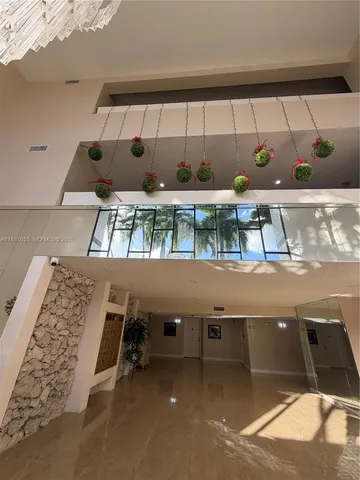 $2,700 | 16251 Golf Club Road, Unit 204, Weston, FL 33326