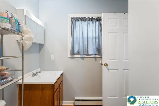 $315,000 | 275 Estate Drive, East Stroudsburg, PA 18302