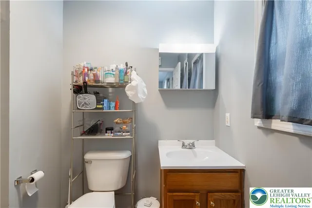 $315,000 | 275 Estate Drive, East Stroudsburg, PA 18302