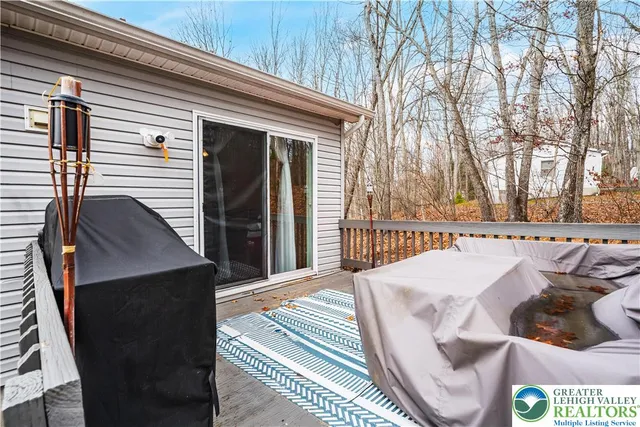 $315,000 | 275 Estate Drive, East Stroudsburg, PA 18302