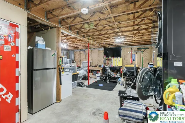 $315,000 | 275 Estate Drive, East Stroudsburg, PA 18302