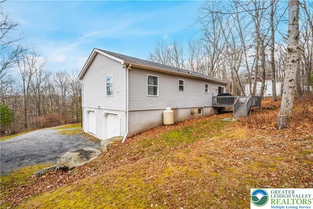 $315,000 | 275 Estate Drive, East Stroudsburg, PA 18302