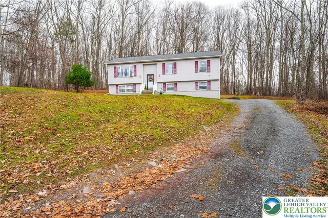 $315,000 | 275 Estate Drive, East Stroudsburg, PA 18302