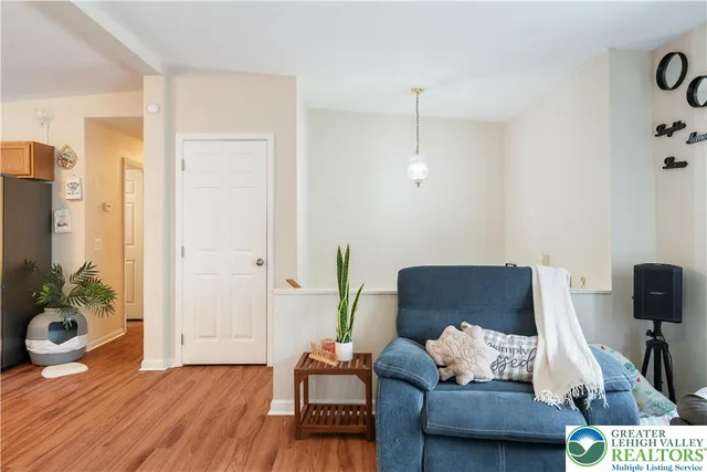 $315,000 | 275 Estate Drive, East Stroudsburg, PA 18302