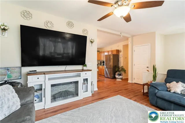 $315,000 | 275 Estate Drive, East Stroudsburg, PA 18302