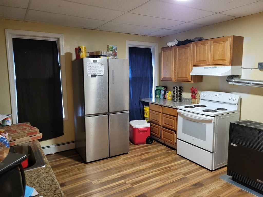 38 Duxbury Road Worcester, MA 01605 - Photo 4 of 24 Gallery Image 4
