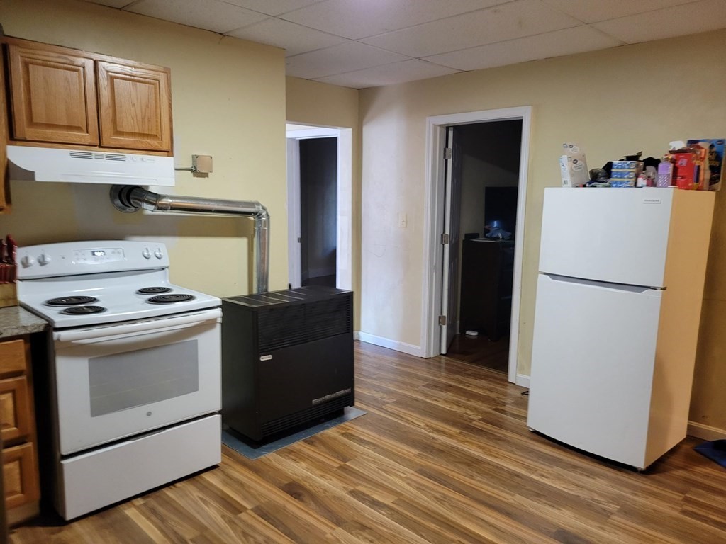38 Duxbury Road Worcester, MA 01605 - Photo 5 of 24 Gallery Image 5