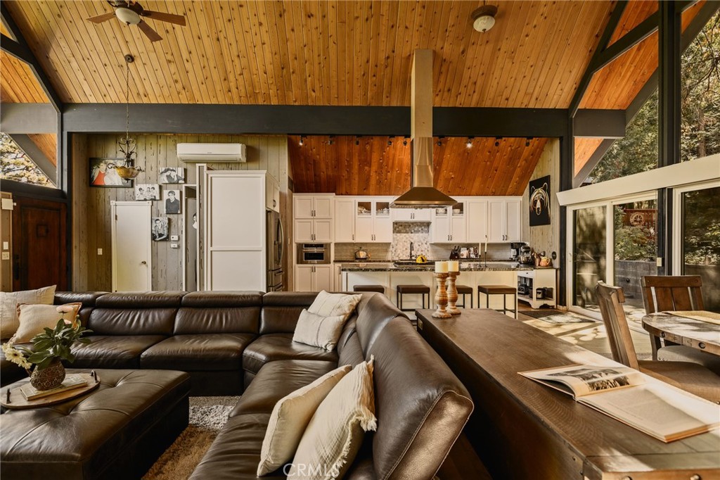779 Grass Valley Road Lake Arrowhead, CA 92352 - Photo 8 of 27 Gallery Image 8