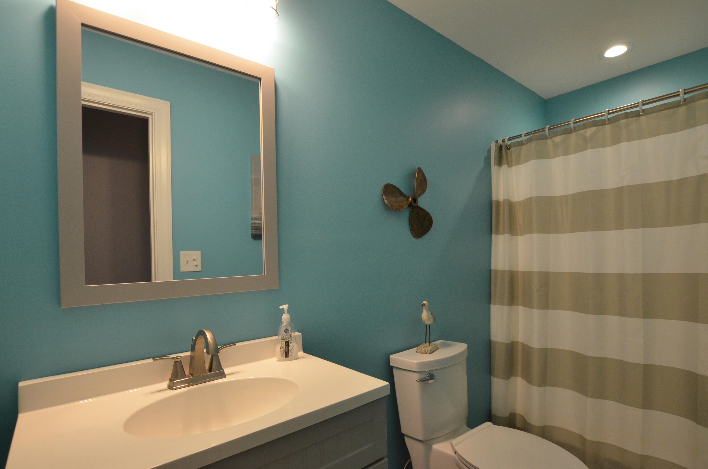 382 Opossum Run Road Irvine, KY 40336 - Photo 43 of 75 Upstairs bathroom!