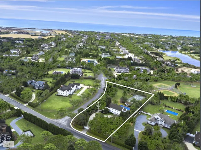 $4,995,000 | 131 Flying Point Road, Southampton, NY 11968