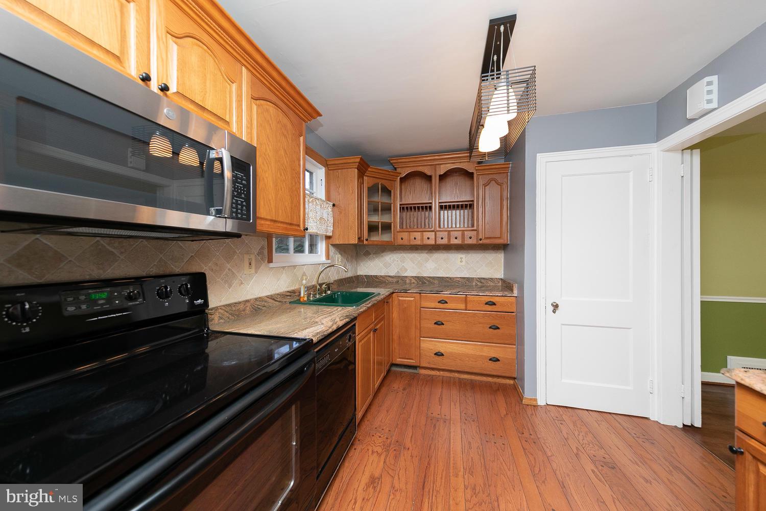 545 Ashmead Road Cheltenham, PA 19012 - Photo 18 of 42
