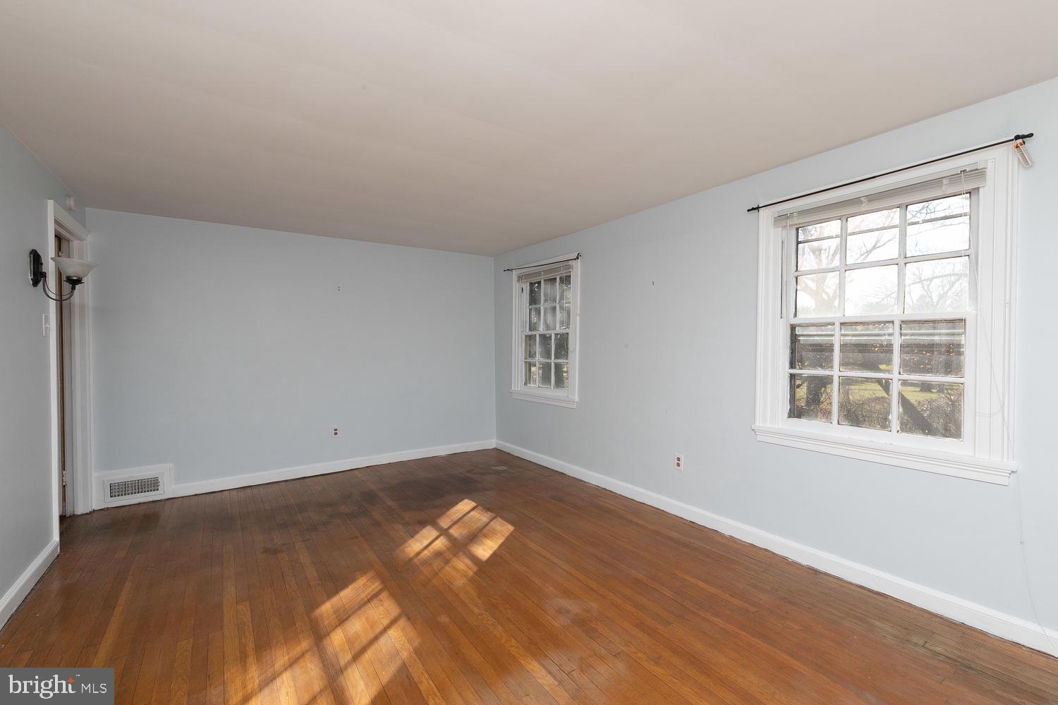 545 Ashmead Road Cheltenham, PA 19012 - Photo 33 of 42