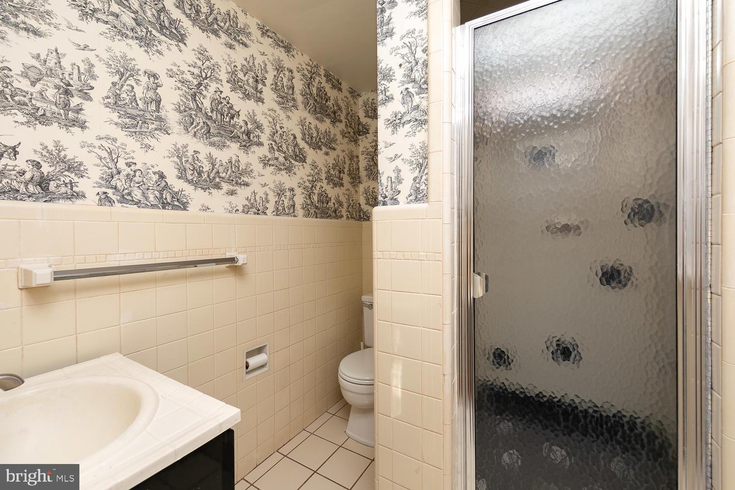 545 Ashmead Road Cheltenham, PA 19012 - Photo 37 of 42