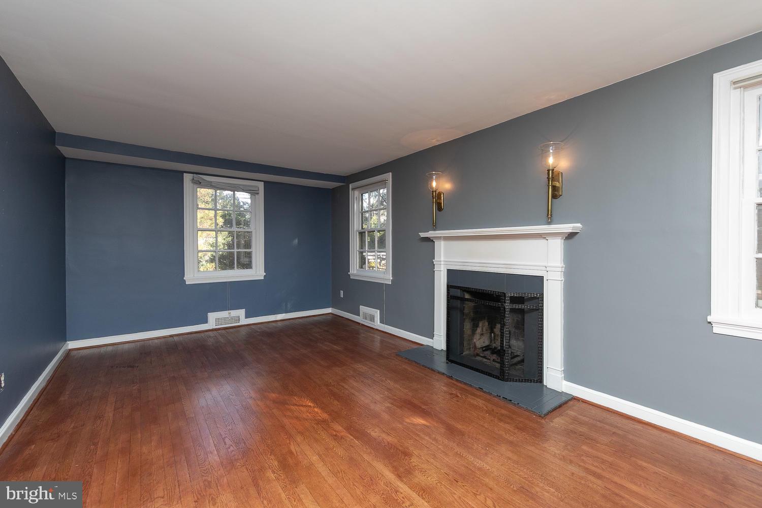 545 Ashmead Road Cheltenham, PA 19012 - Photo 5 of 42