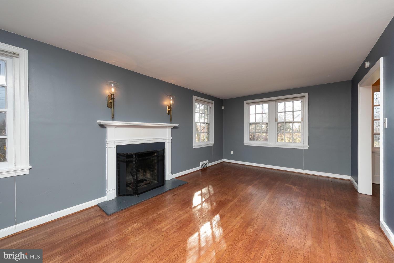 545 Ashmead Road Cheltenham, PA 19012 - Photo 7 of 42